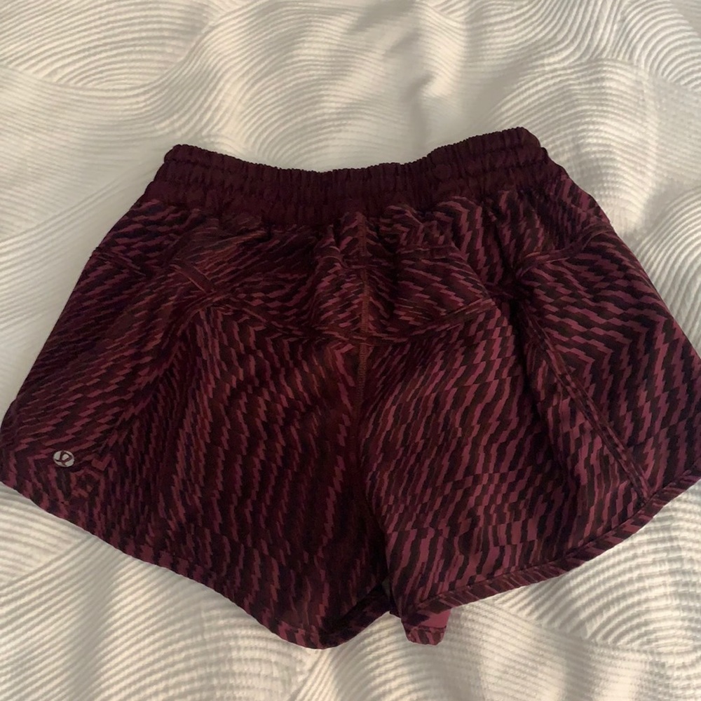 Lululemon tracker shorts